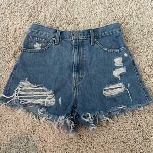 Levi's High Waisted Mom Shorts Denim Distressed Cut Off Shorts Size 29